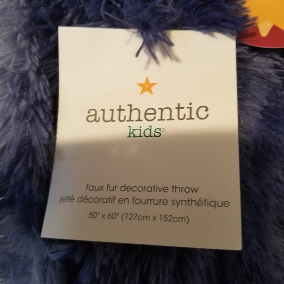 Authentic Kids Faux Fur Decorative Throw - Picture 2 of 5